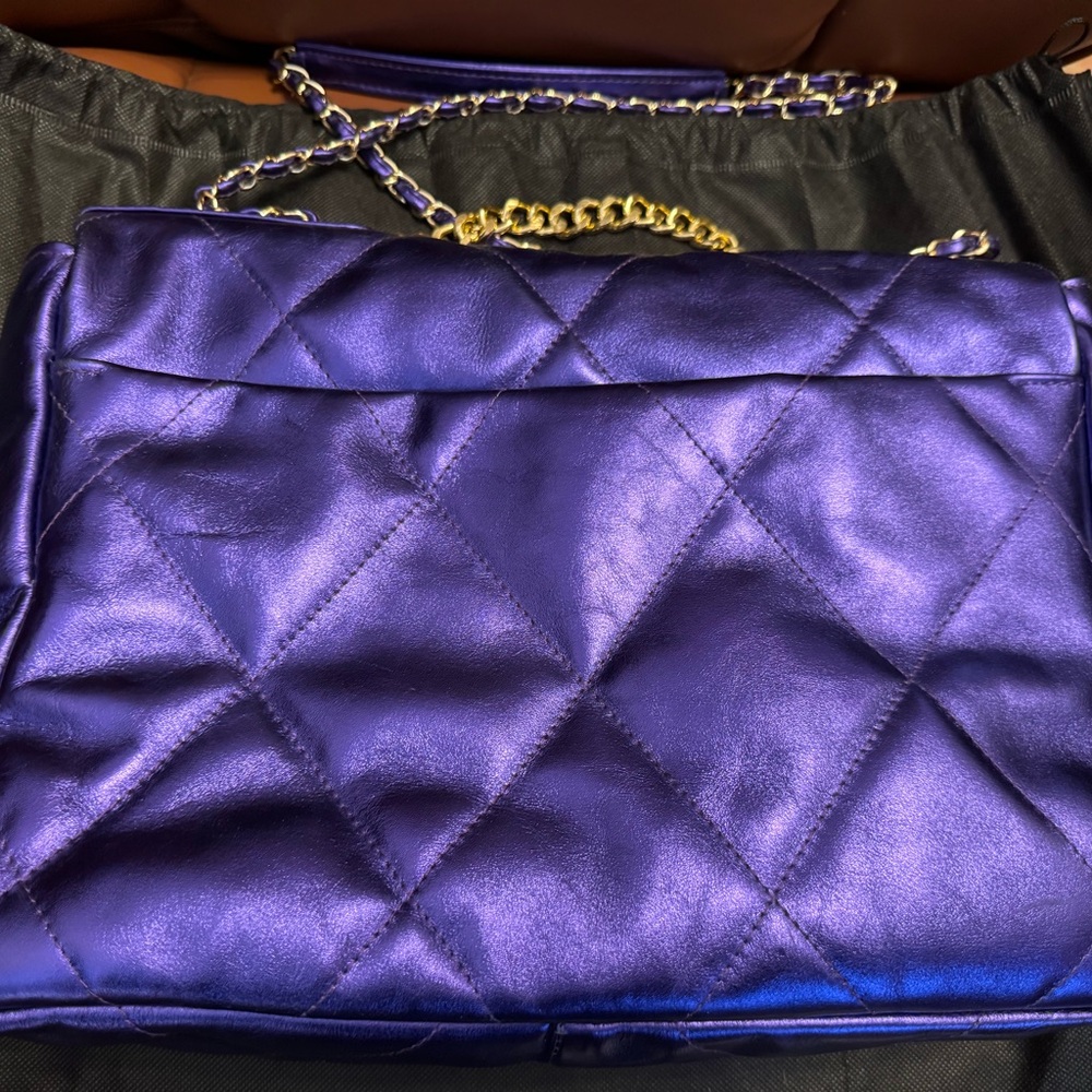 Virsa XL Diamonds Eternal Quilted Leather Metallic Purple Crossbody - Picture 7 of 9